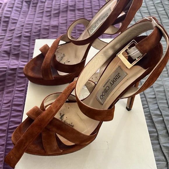 Jimmy Choos For You! - Picture 2 of 4